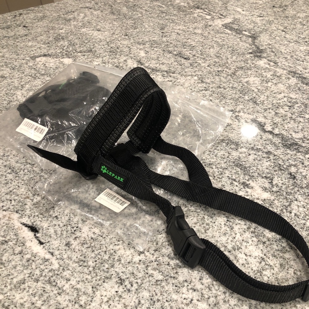 Dog Muzzle NWT, 2 XXLG